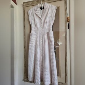 Hilton Hollis Fit And Flare Dress Size 4